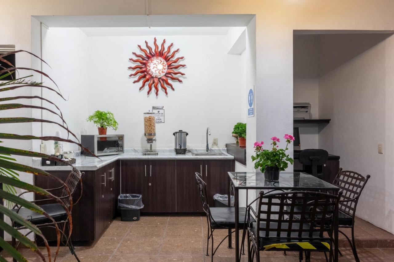 אגואסקליינטס Hotel San Antonio מראה חיצוני תמונה